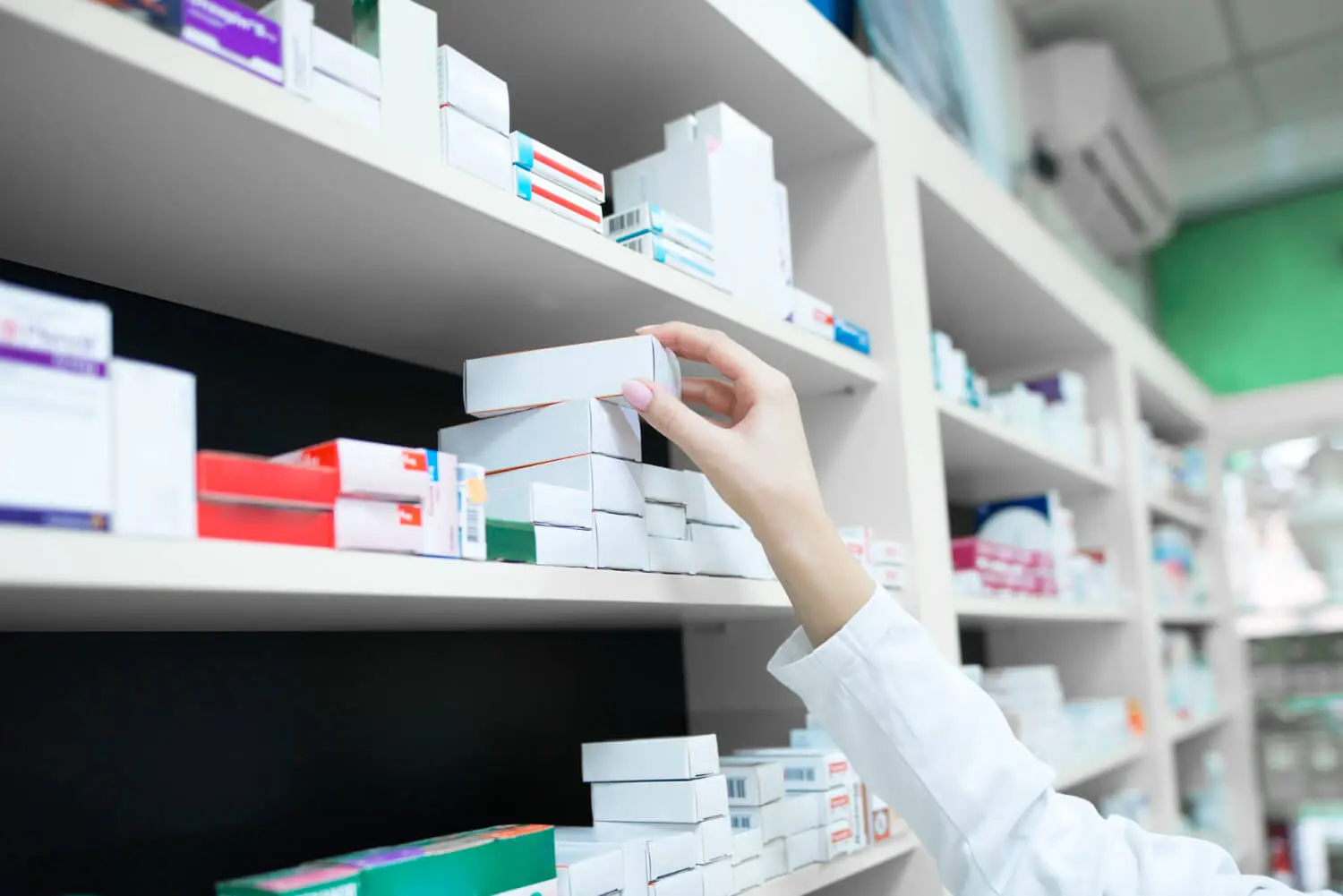 Equipos de salud, farma y laboratorio monitoreados